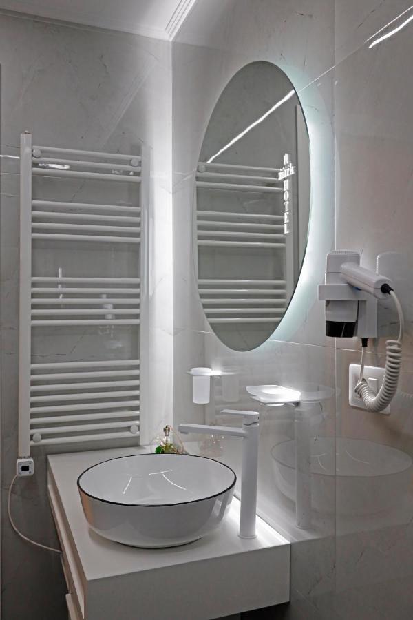 Mark Hotel Tirana Bërxull Esterno foto
